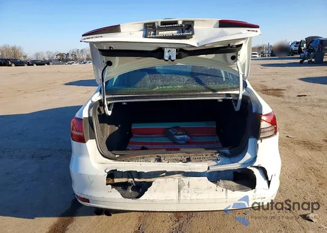 2016 Volkswagen Jetta S z USA, uszkodzony, nr VIN 3VW267AJ4GM403653